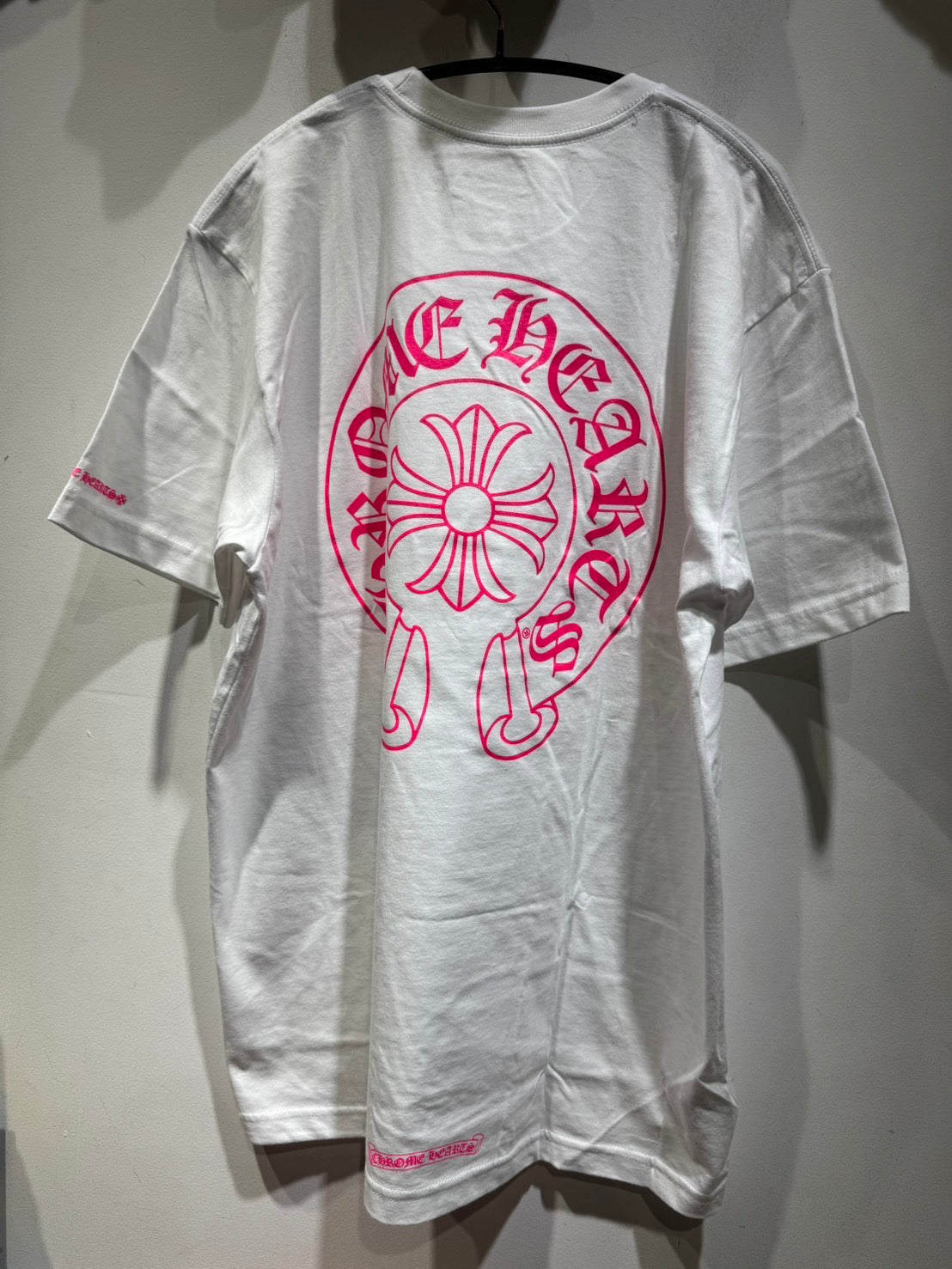 Chrome hearts pink horseshoe tee (white)