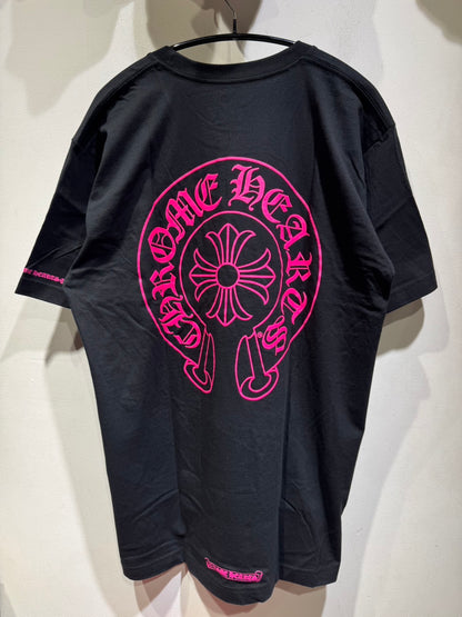 Chrome hearts pink horse shoe tee (black)