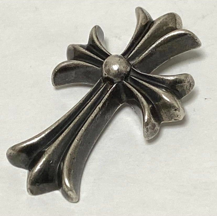 Chrome hearts Ch small cross